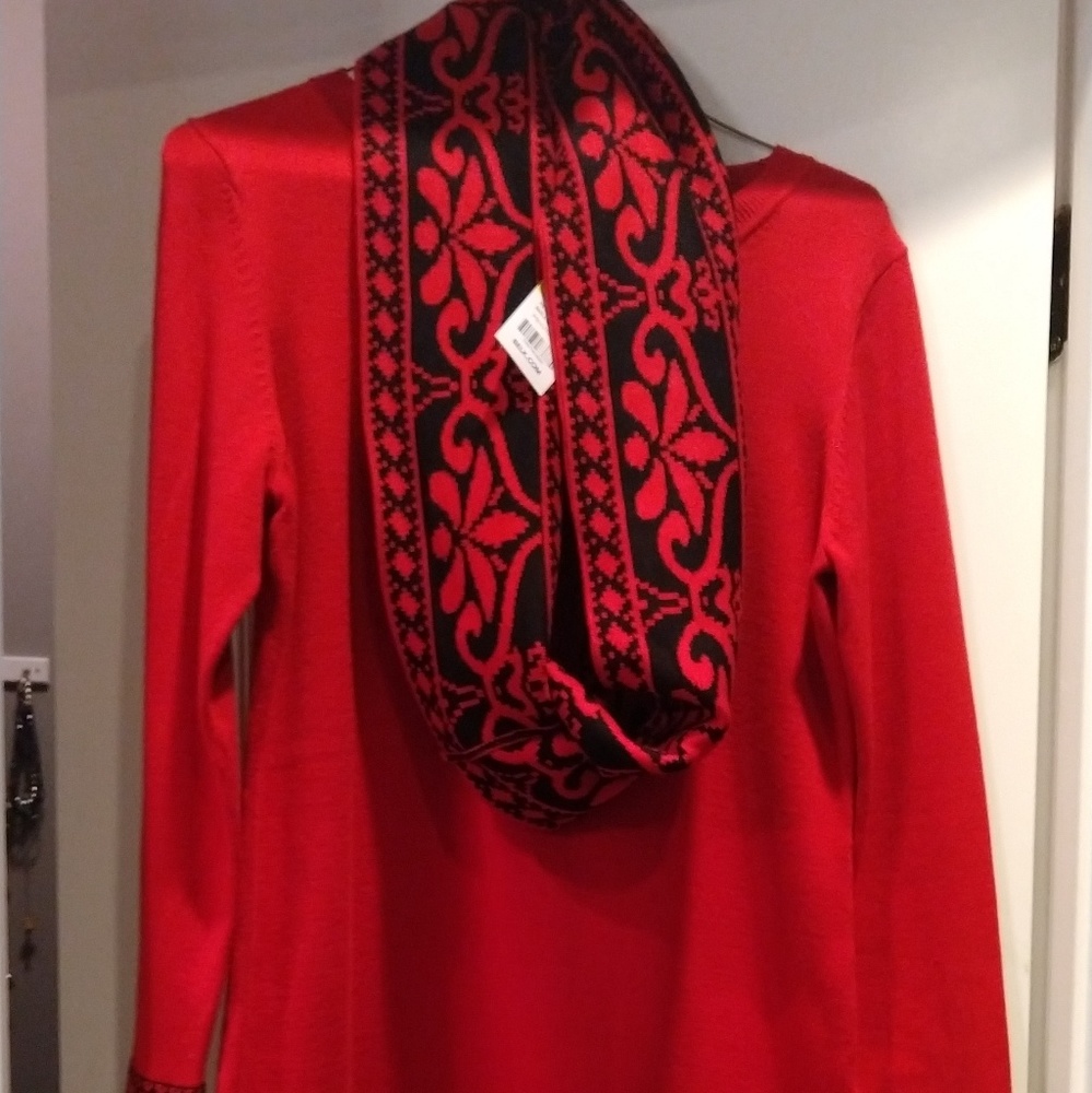 Kim Rogers sweater and scarf NWT